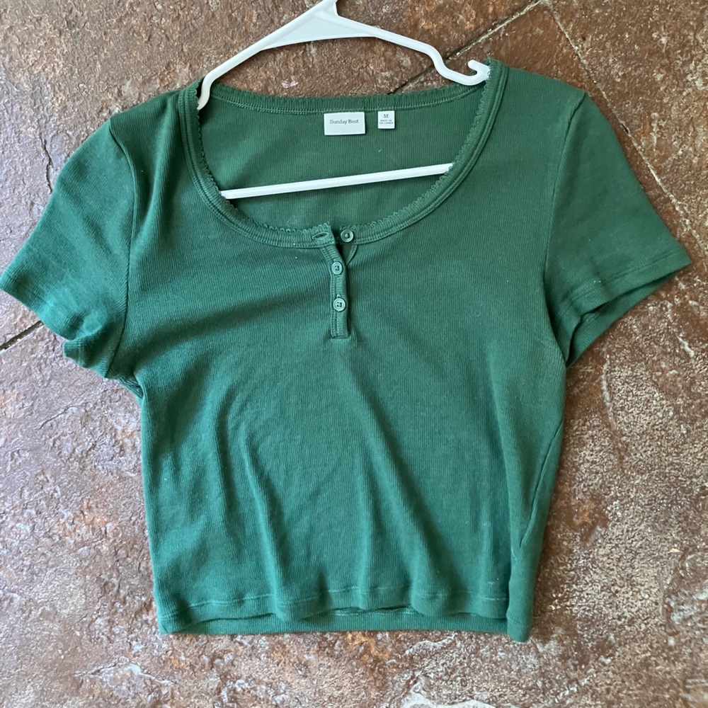 Aritzia Sunday Best Nori Crop Top